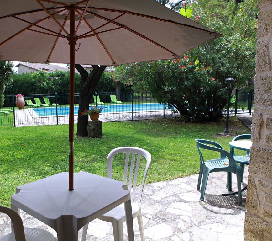 Auberge De La Tour -Appartements- Valros 객실 사진