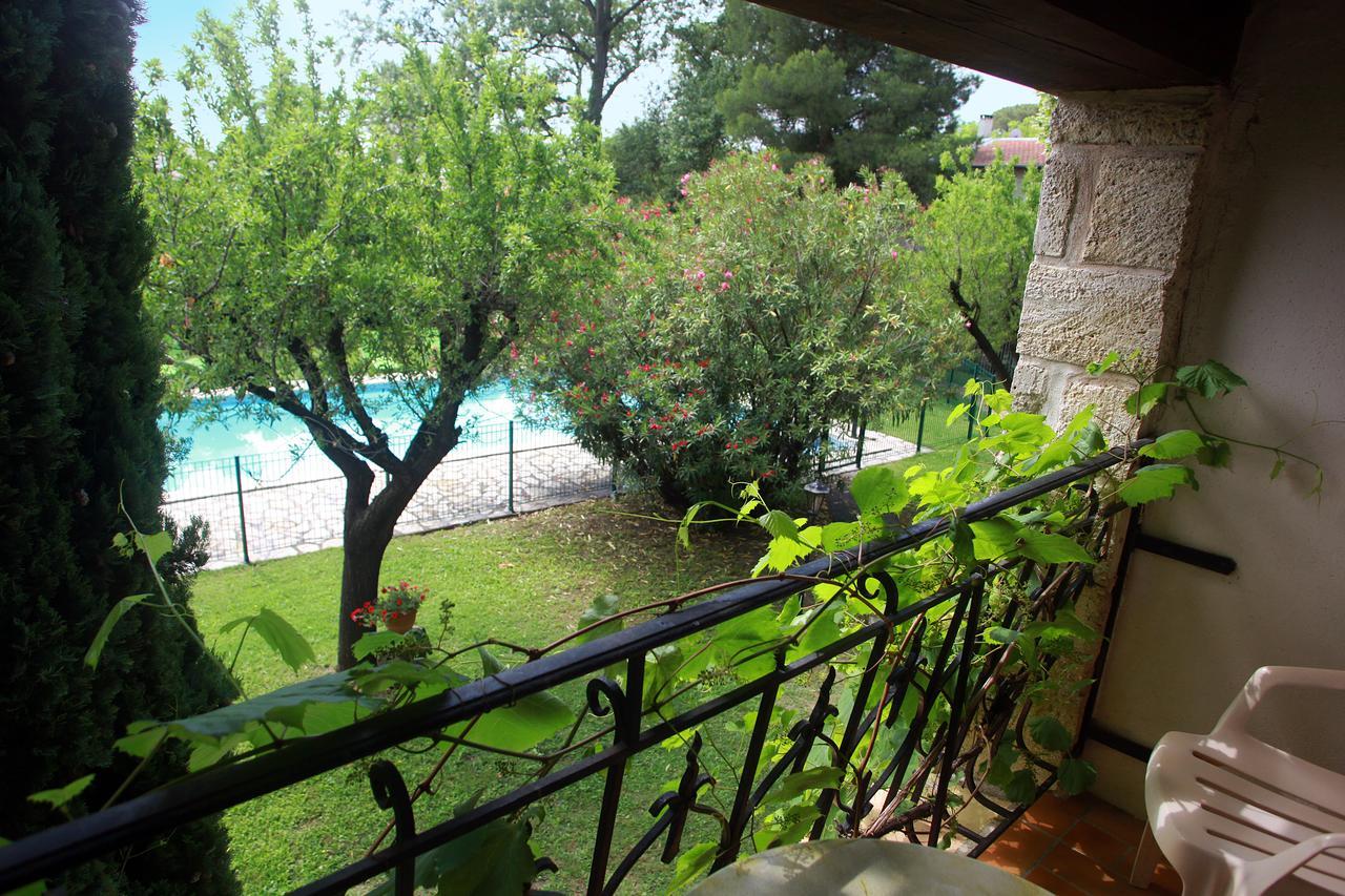 Auberge De La Tour -Appartements- Valros 외부 사진